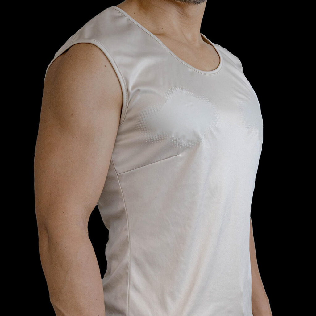 インナーシャツ-バストアップ